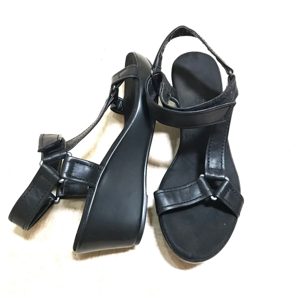 Nine West Marcio Wedges Leather Sandals Size 6.5